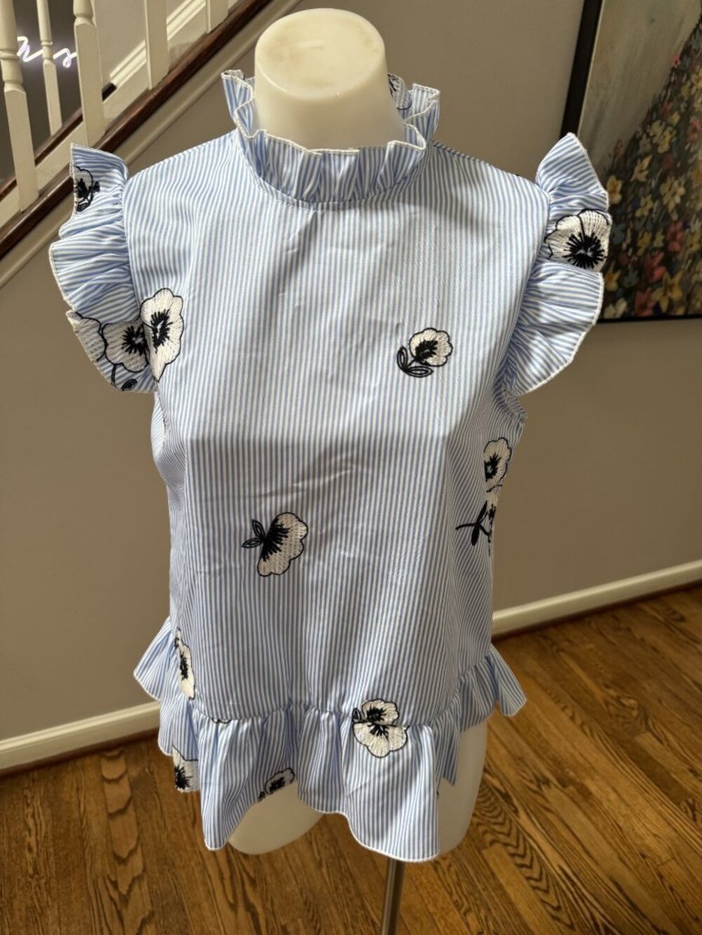 JOENIA Italy Floral Embroidered Ruffled Striped Blouse Blue Cotton Size Small